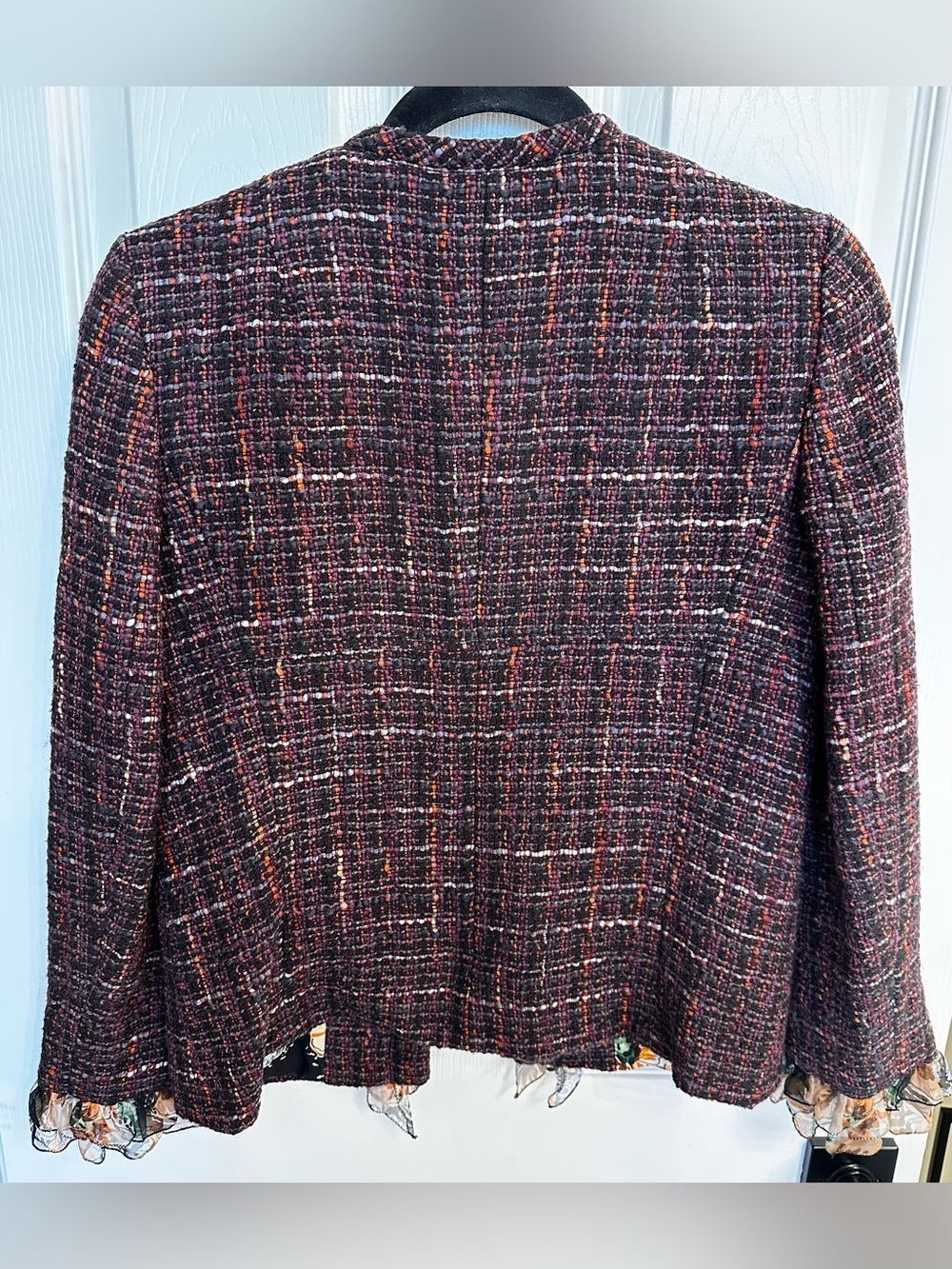 Dolce & Gabbana Burgundy Tweed Blazer w/Floral Ruffle Silk Trim EU 42 US 6 $2500 - Picture 4 of 13